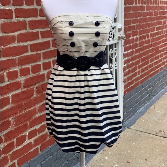 Strapless Striped Dress Off White and Navy Blue - Picture 4 of 15
